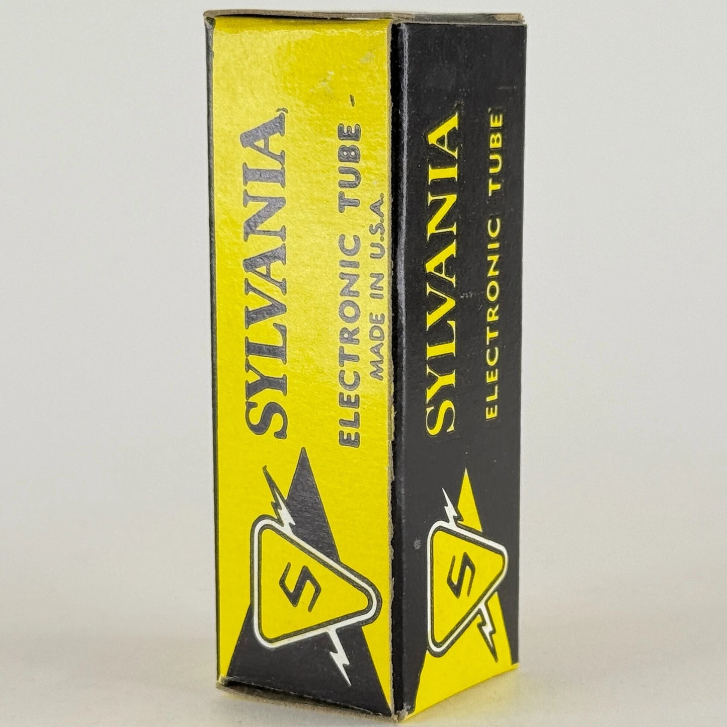 (1) Tested Very Strong Sylvania Export 12ED5 Tube with Box Date Code RAE (e)