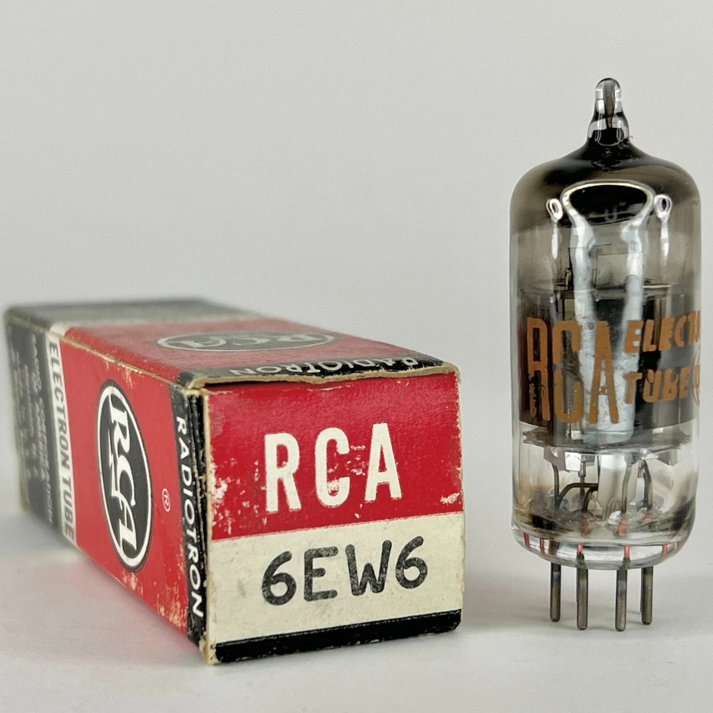 (1) Tested RCA 6EW6 Tube with Box Date Code CED RCA Sharp Cutoff Pentode Tube