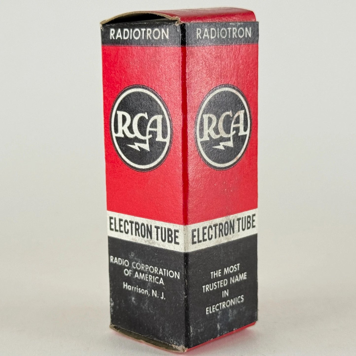 (1) Tested RCA 2CY5 Tube with Box Date Code AR Sharp Cutoff Tetrode Tube