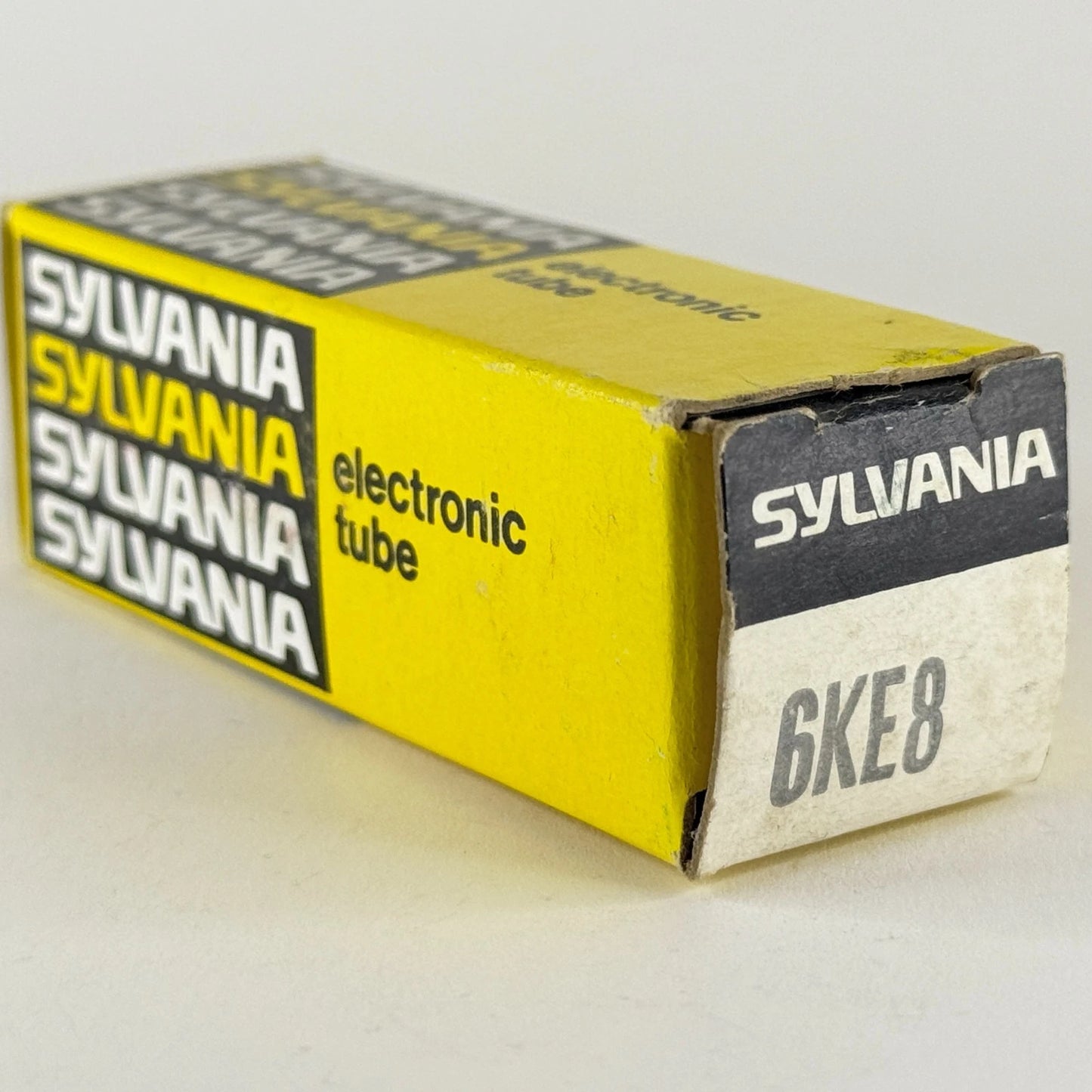 (1) Tested Sylvania 6KE8 Tube with Box Date Code bd DHB Triode Pentode Tube