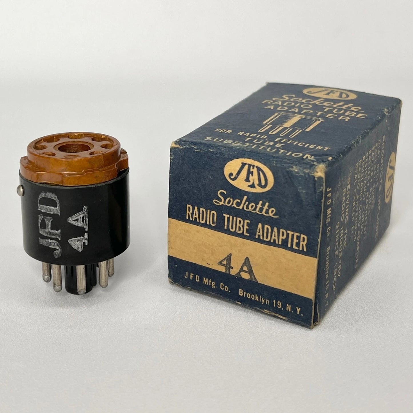 Vintage JFD Sockette 4A Radio Tube Socket Adapter For 1C5GT Tube to 3C5GT Tube