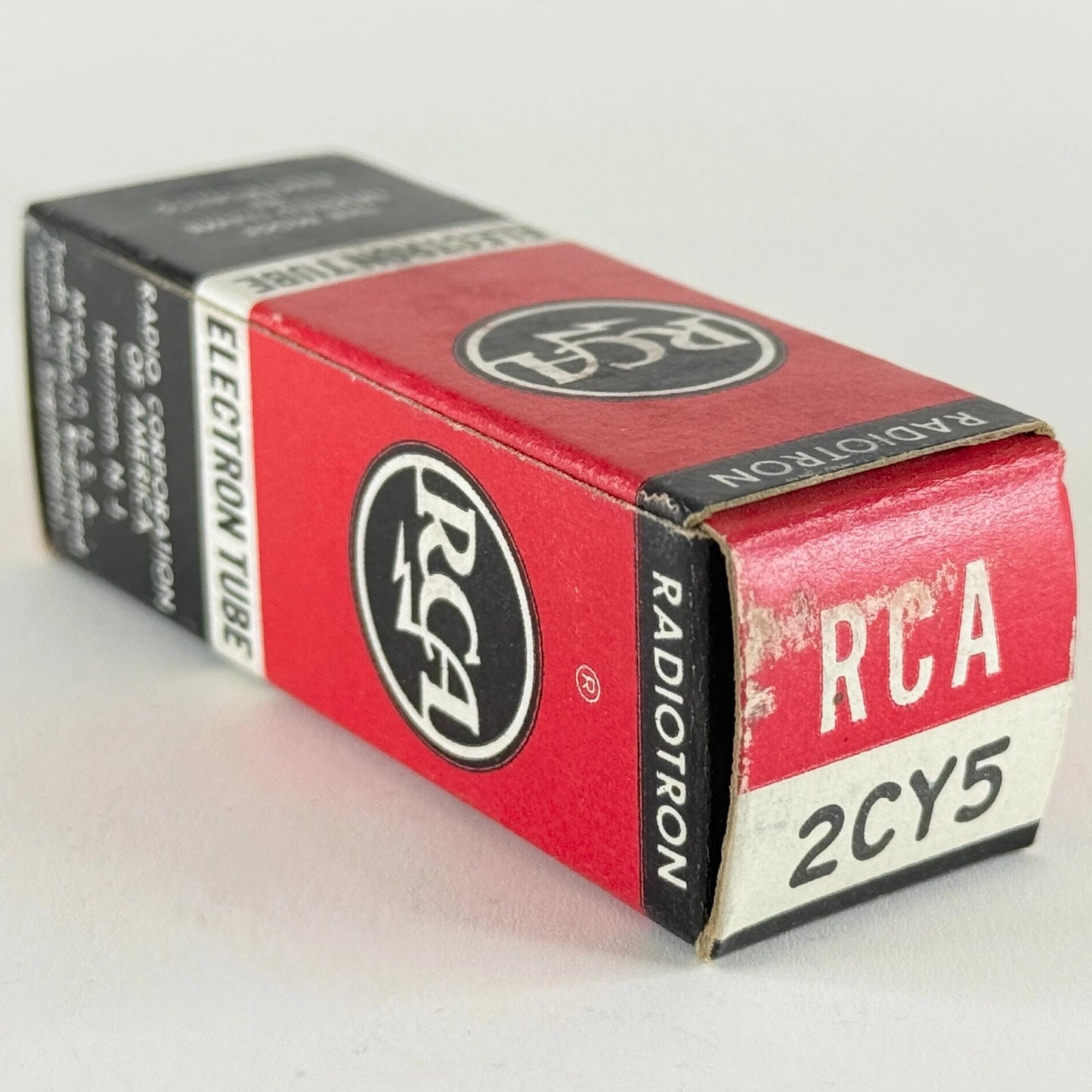 (1) Tested RCA 2CY5 Tube with Box Date Code AR Sharp Cutoff Tetrode Tube