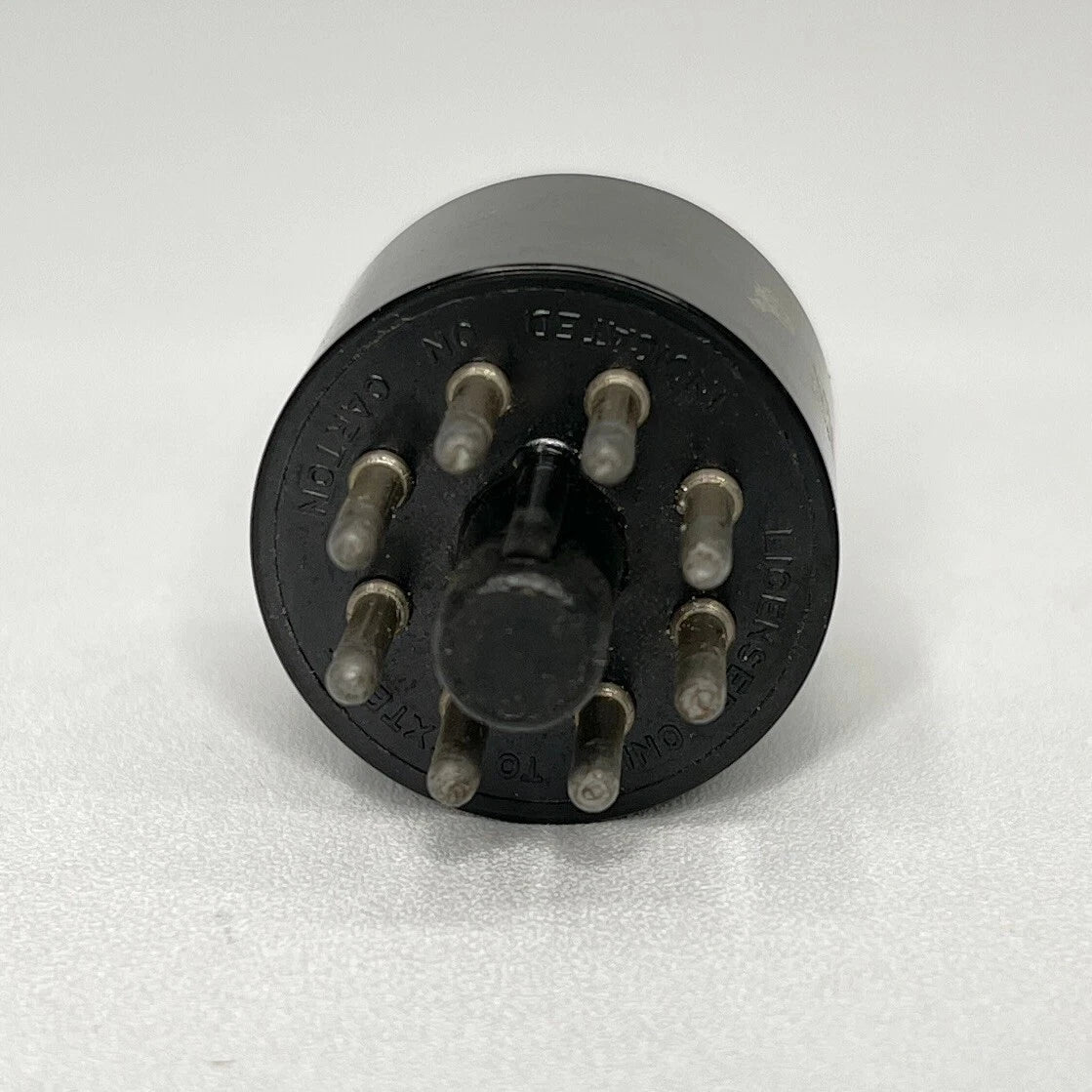 Vintage Adaptol No. 110 Tube Socket Adapter To Convert 7F7 Tube to 25Z6 Tube