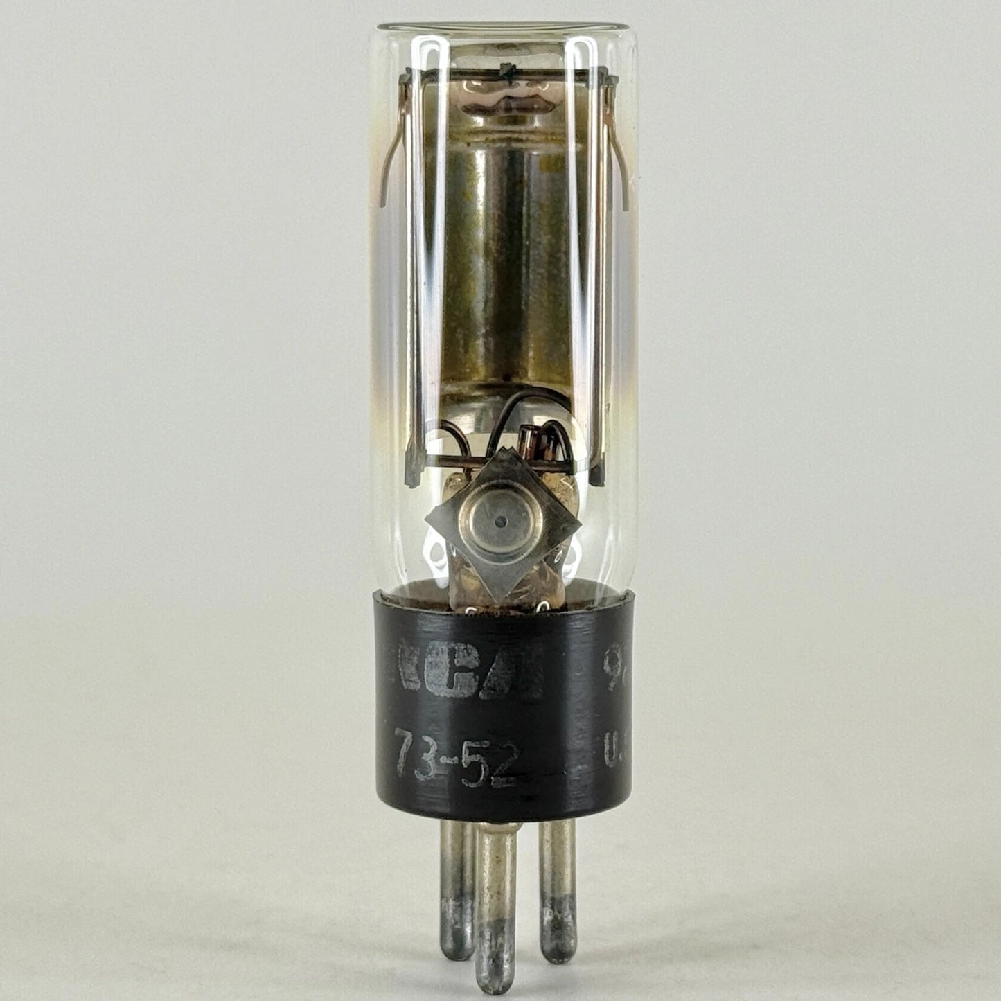 (1) Untested RCA 927 Gas Response Phototube with S-1 Response Date Code 73-52