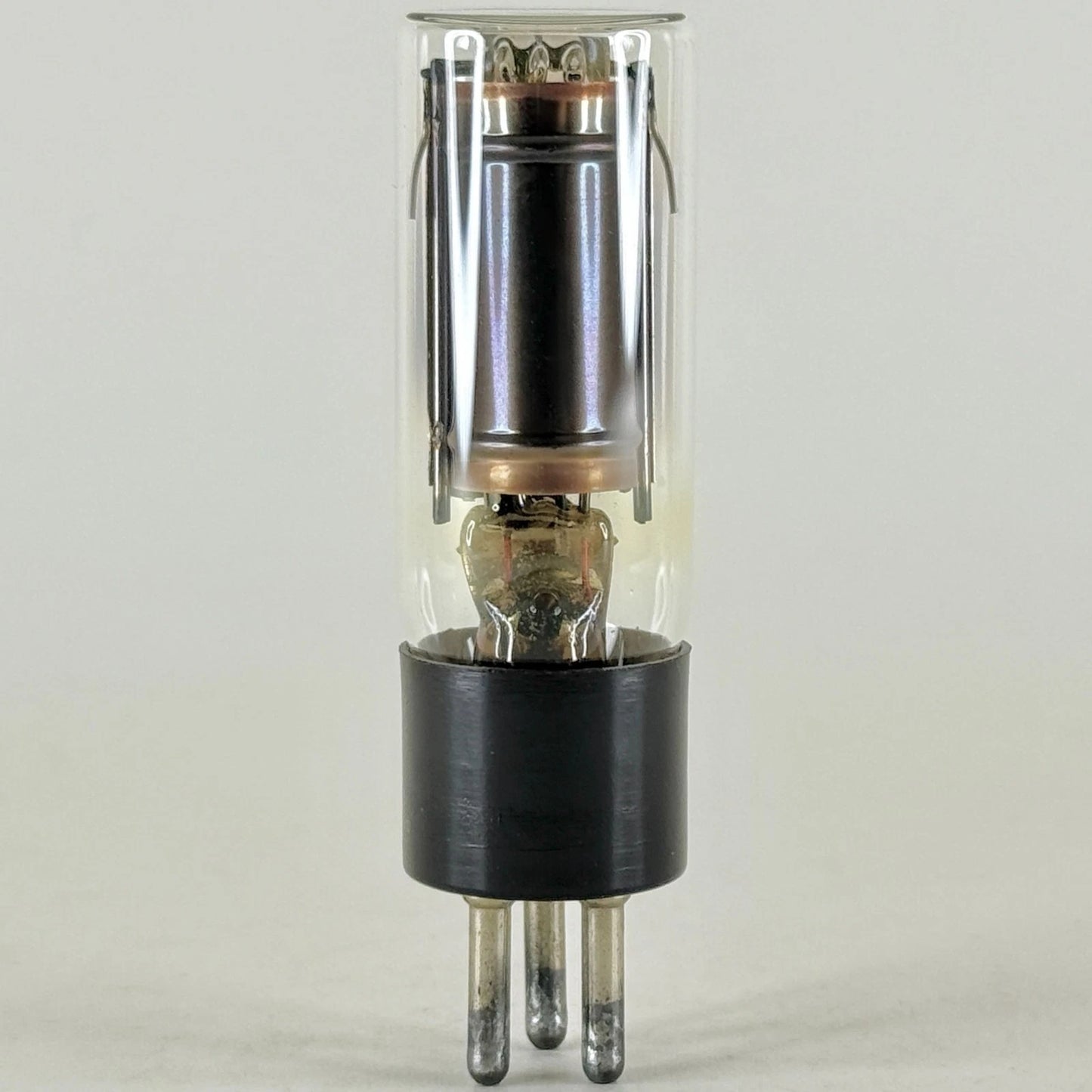 (1) Untested RCA 927 Gas Response Phototube with S-1 Response Date Code 73-52